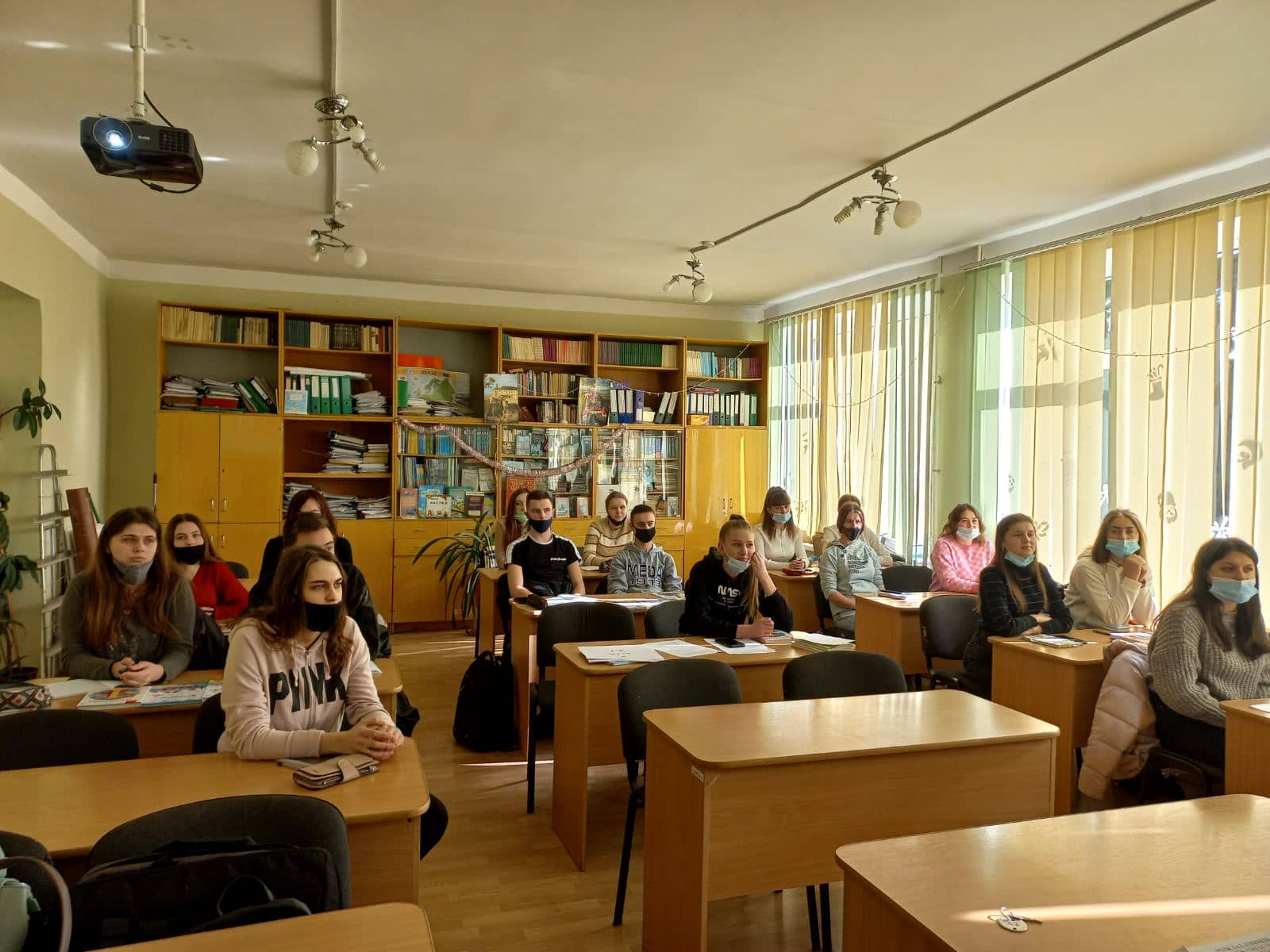 Гостьова лекція практикуючої перекладачки як складова професійної підготовки студентів-філологів відділення «Германські мови та літератури» зображення viber 2022 02 15 10 20 18 863