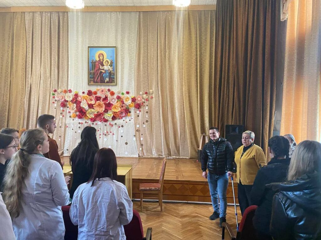 Зустріч з випускником відділення фізичного виховання, Дмитром Photo 2022 11 11 12 13 11 1024x768