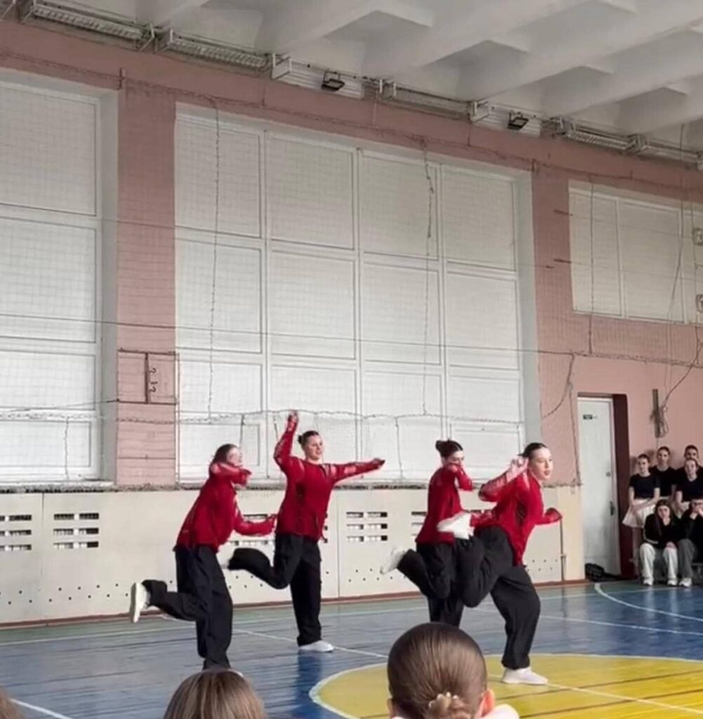 22.04. 20226 року у Самбірському фаховому педагогічному коледжі імені Івана Филипчака були проведені змагання з ритмічної гімнастики серед здобувачів освіти навчальних груп Photo 2026 05 07 07 09 47 1002x1024